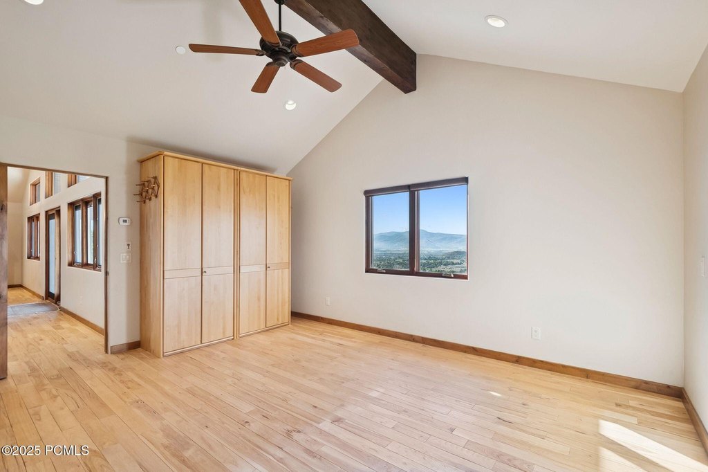 Midway, Utah, 84049, United States, 4 Bedrooms Bedrooms, ,2.5 BathroomsBathrooms,Residential,Forsale,1994162