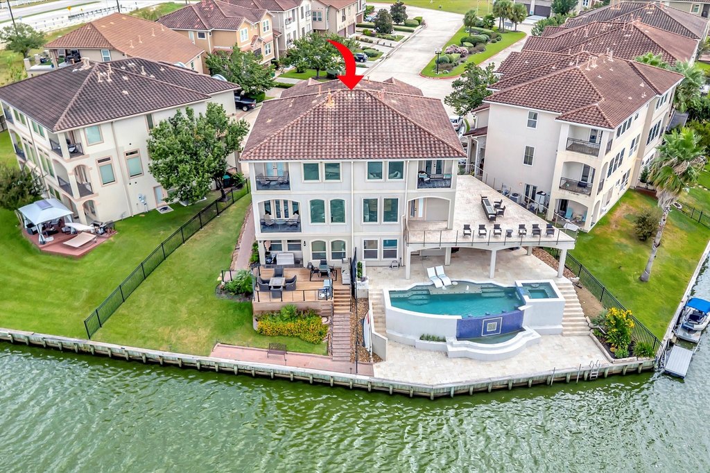 Seabrook, Texas, 77586, United States, 5 Bedrooms Bedrooms, ,4 BathroomsBathrooms,Residential,Forsale,1954136