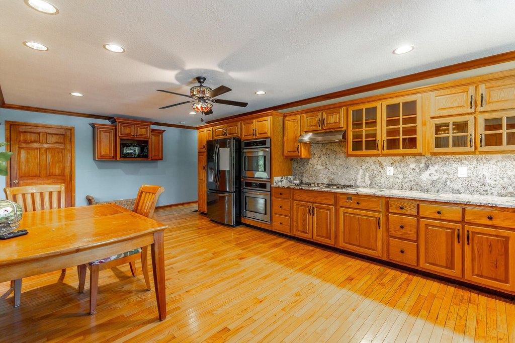 Ringgold, Georgia, 30736, United States, 5 Bedrooms Bedrooms, ,3.5 BathroomsBathrooms,Residential,Forsale,2009483