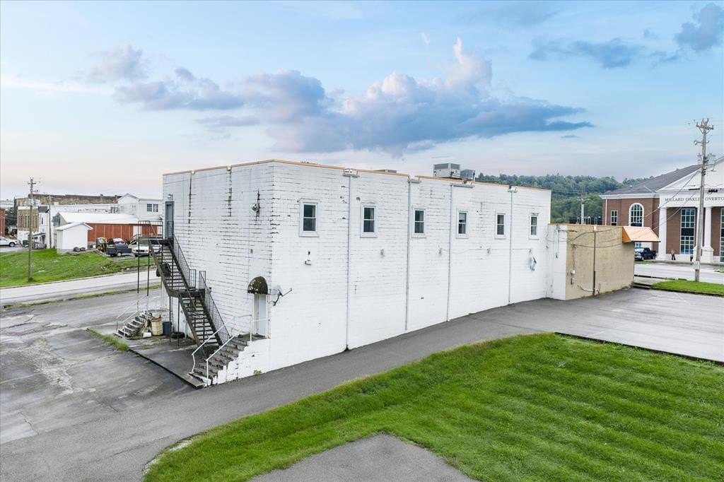 Livingston, Tennessee, 38570, United States, ,Residential,Forsale,1968521