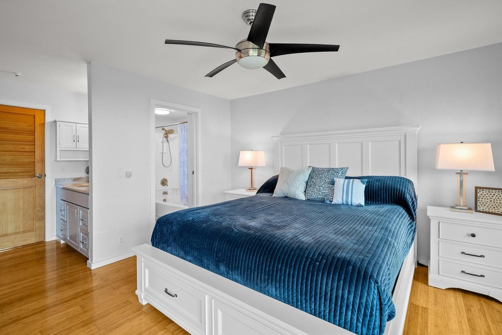 Kailua-Kona, Hawaii, 96740, United States, 2 Bedrooms Bedrooms, ,2 BathroomsBathrooms,Residential,Forsale,1989821