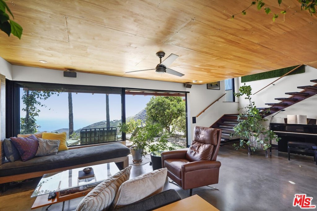 Malibu, California, 90265, United States, 3 Bedrooms Bedrooms, ,2.5 BathroomsBathrooms,Residential,Forsale,2001436