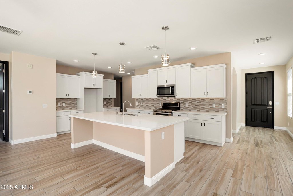 Buckeye, Arizona, 85396, United States, 2 Bedrooms Bedrooms, ,3 BathroomsBathrooms,Residential,Forsale,1971054