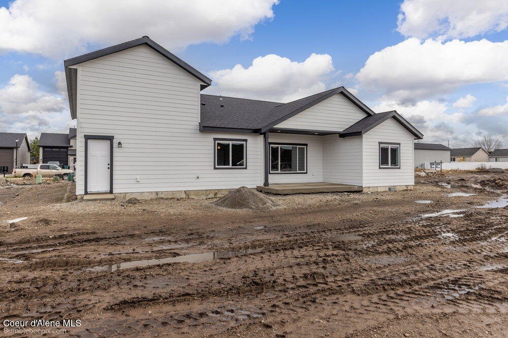 Post Falls, Idaho, 83854, United States, 3 Bedrooms Bedrooms, ,2 BathroomsBathrooms,Residential,Forsale,1984589