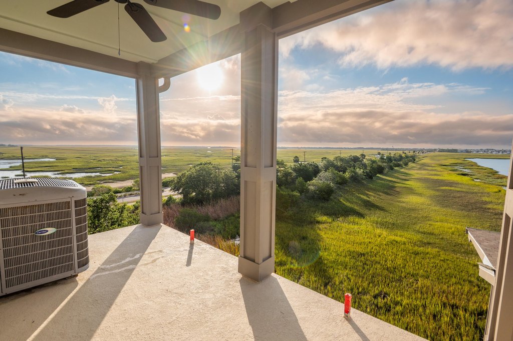 Mount Pleasant, South Carolina, 29464, United States, 4 Bedrooms Bedrooms, ,4 BathroomsBathrooms,Residential,Forsale,1985964