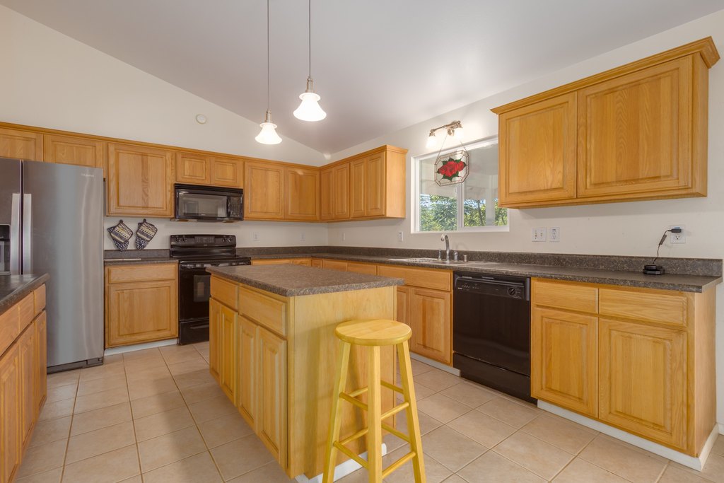 Keaau, Hawaii, 96749, United States, 3 Bedrooms Bedrooms, ,2 BathroomsBathrooms,Residential,Forsale,1989839