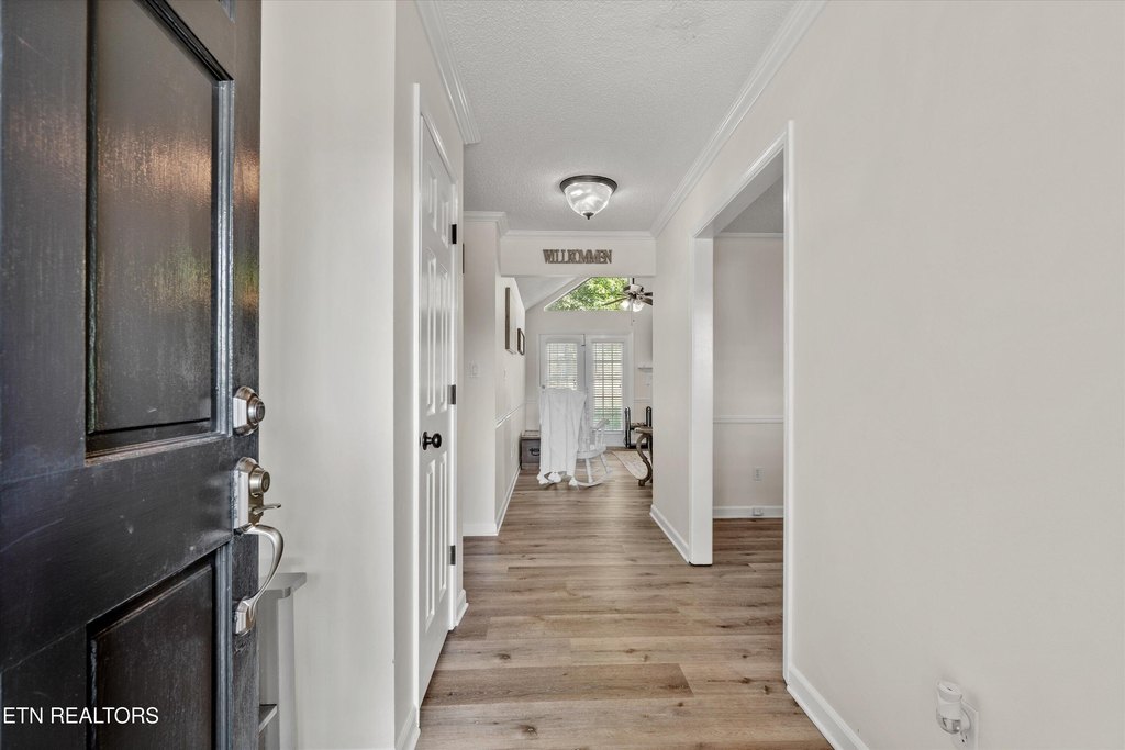 Maryville, Tennessee, 37803, United States, 3 Bedrooms Bedrooms, ,2 BathroomsBathrooms,Residential,Forsale,1952843