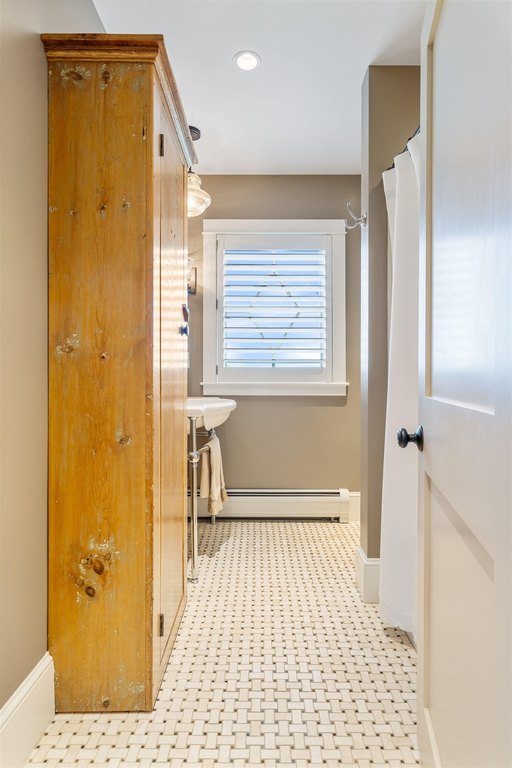 Rye, New Hampshire, 03871, United States, 3 Bedrooms Bedrooms, ,3 BathroomsBathrooms,Residential,Forsale,2002413