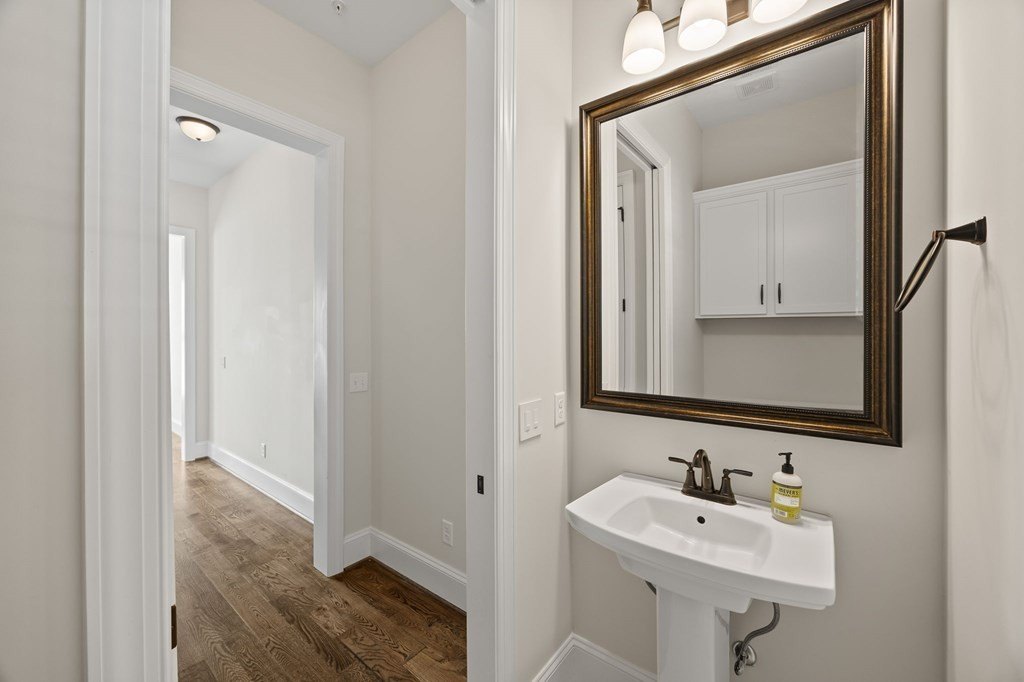 Cookeville, Tennessee, 38501, United States, 3 Bedrooms Bedrooms, ,3 BathroomsBathrooms,Residential,Forsale,1968519