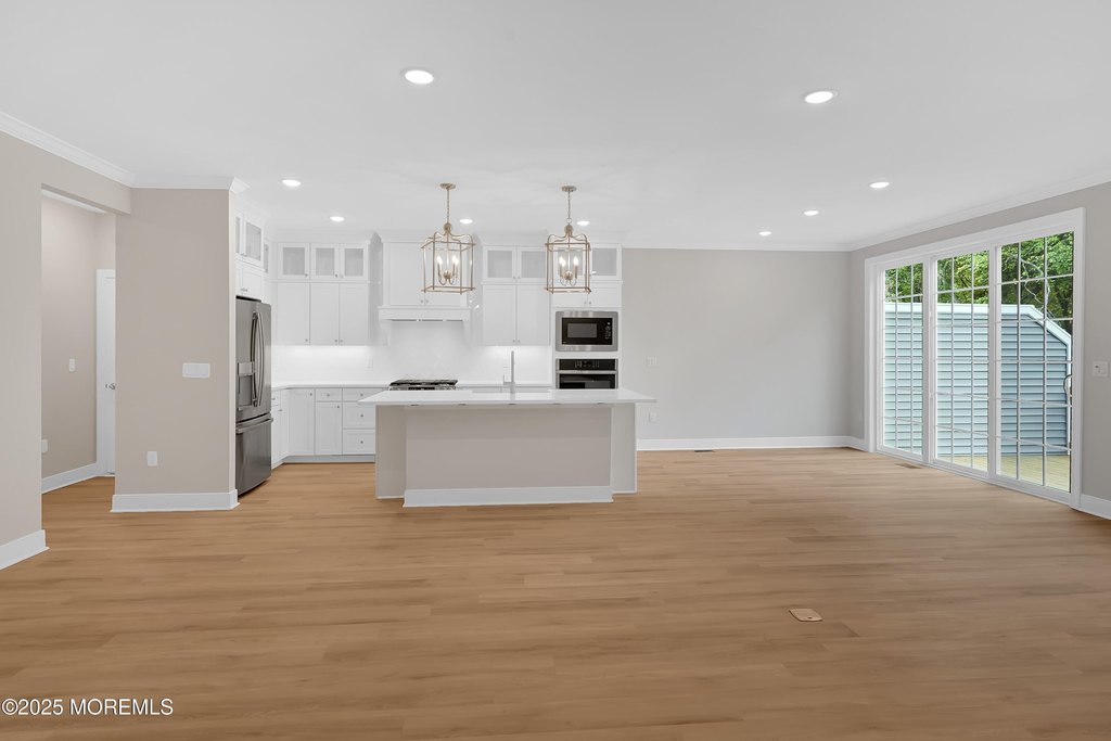 Manalapan, New Jersey, 07726, United States, 3 Bedrooms Bedrooms, ,3.5 BathroomsBathrooms,Residential,Forsale,1984550