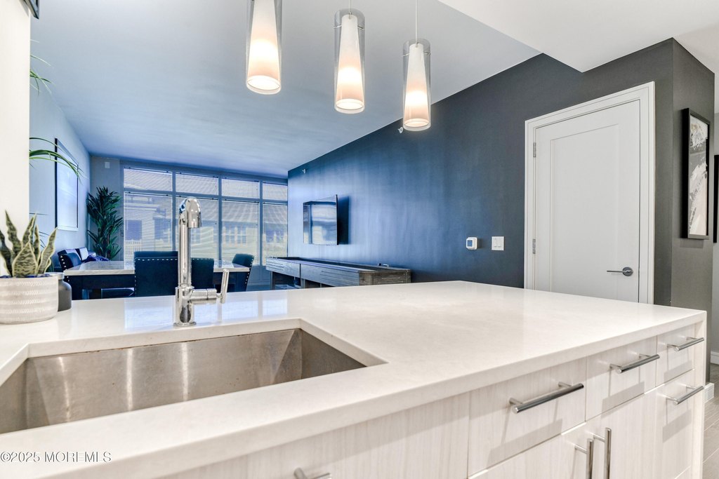 Long Branch, New Jersey, 07740, United States, 1 Bedroom Bedrooms, ,1 BathroomBathrooms,Residential,Forsale,1984571