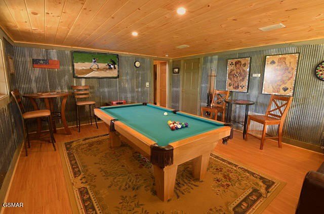 Sevierville, Tennessee, 37862, United States, 3 Bedrooms Bedrooms, ,3 BathroomsBathrooms,Residential,Forsale,1910187