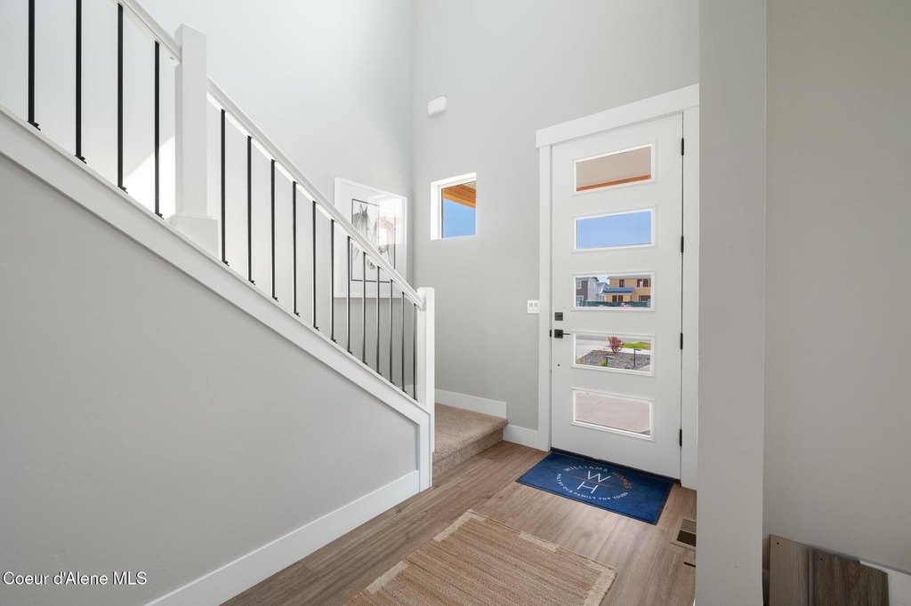 Sandpoint, Idaho, 83864, United States, 4 Bedrooms Bedrooms, ,3.5 BathroomsBathrooms,Residential,Forsale,1946357