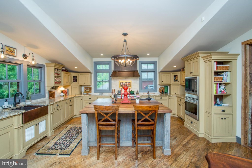 DOYLESTOWN, Pennsylvania, 18902, United States, 4 Bedrooms Bedrooms, ,3.5 BathroomsBathrooms,Residential,Forsale,1971851