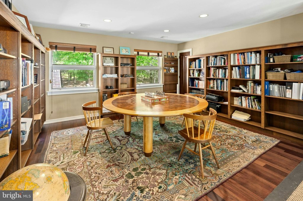 HENRYVILLE, Pennsylvania, 18332, United States, 6 Bedrooms Bedrooms, ,7.5 BathroomsBathrooms,Residential,Forsale,2014635