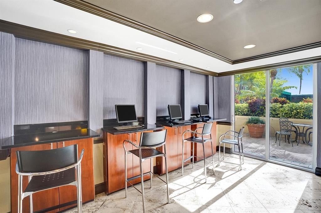 Fort Lauderdale, Florida, 33301, United States, 3 Bedrooms Bedrooms, ,2 BathroomsBathrooms,Residential,Forsale,2011618