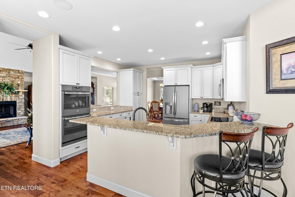 Maryville, Tennessee, 37801, United States, 4 Bedrooms Bedrooms, ,3.5 BathroomsBathrooms,Residential,Forsale,2011912