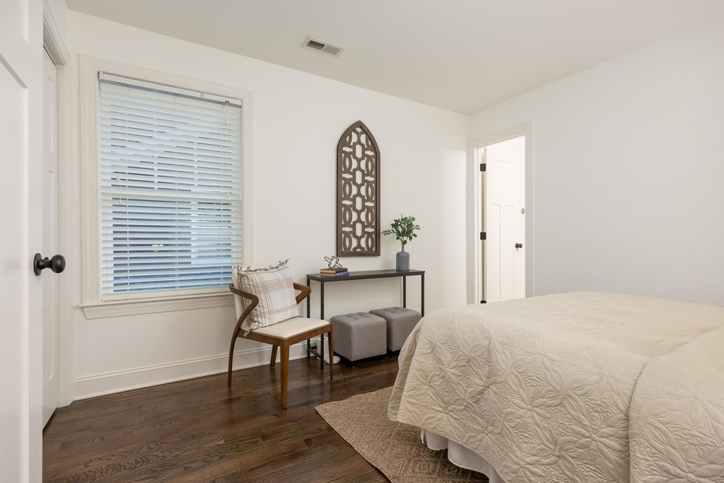 Chattanooga, Tennessee, 37405, United States, 4 Bedrooms Bedrooms, ,3.5 BathroomsBathrooms,Residential,Forsale,2009603