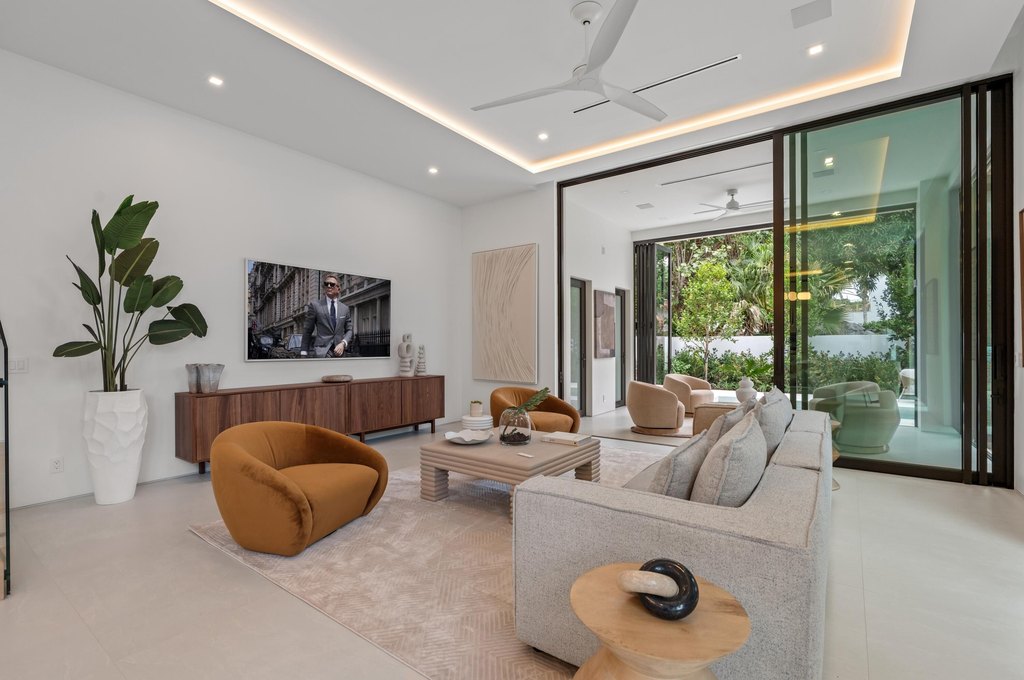 Delray Beach, Florida, 33483, United States, 3 Bedrooms Bedrooms, ,3.5 BathroomsBathrooms,Residential,Forsale,2010636