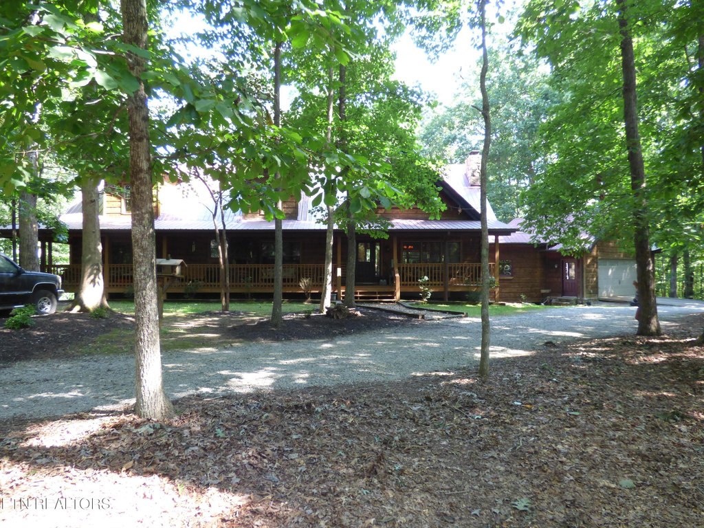 Crossville, Tennessee, 38571, United States, 4 Bedrooms Bedrooms, ,5.5 BathroomsBathrooms,Residential,Forsale,1907867