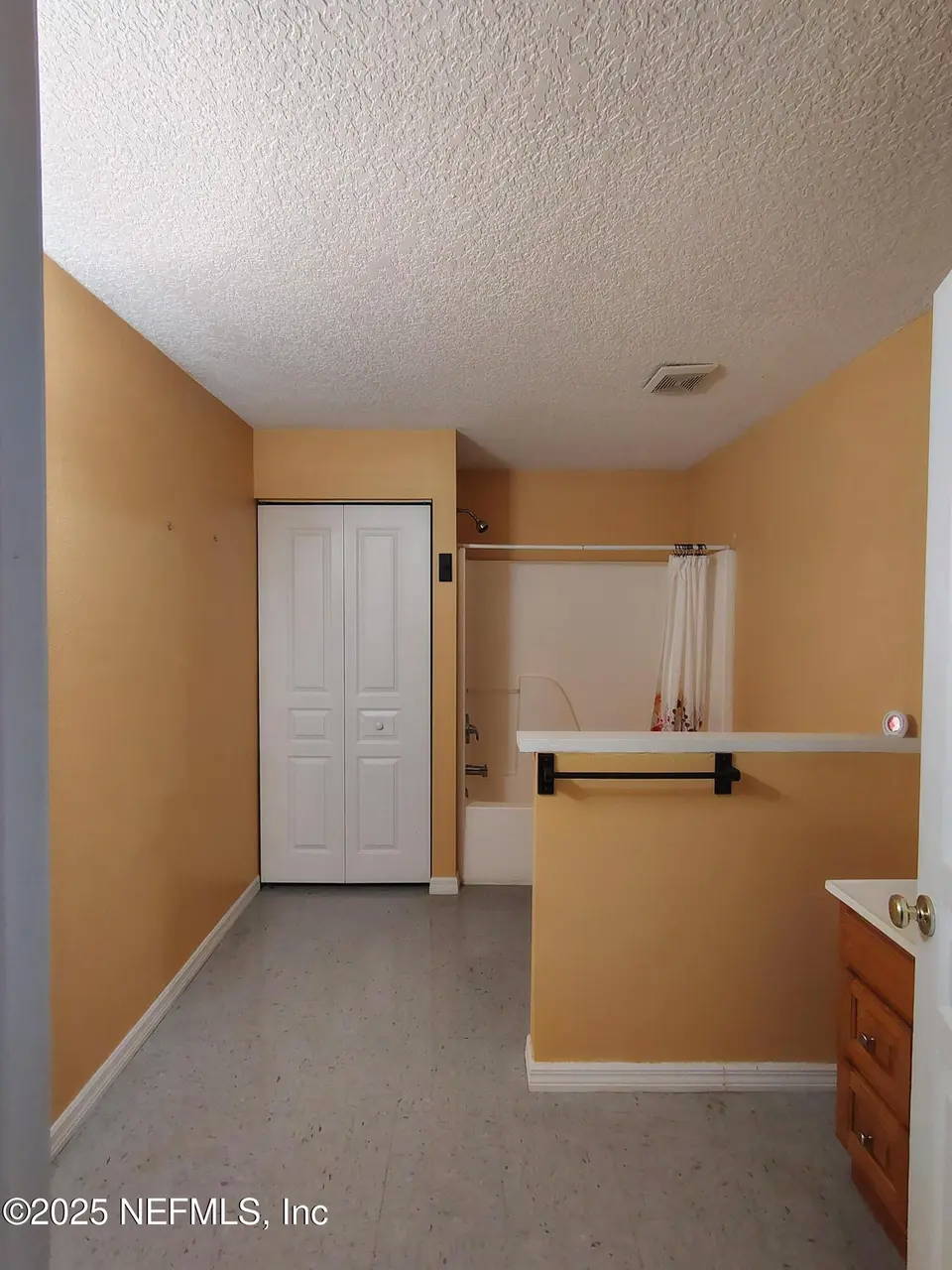 Hollister, Florida, 32147, United States, 3 Bedrooms Bedrooms, ,2 BathroomsBathrooms,Residential,Forsale,1960046 Hollister, Florida, 32147, United States, 3 Bedrooms Bedrooms, ,2 BathroomsBathrooms,Residential,Forsale,1960046