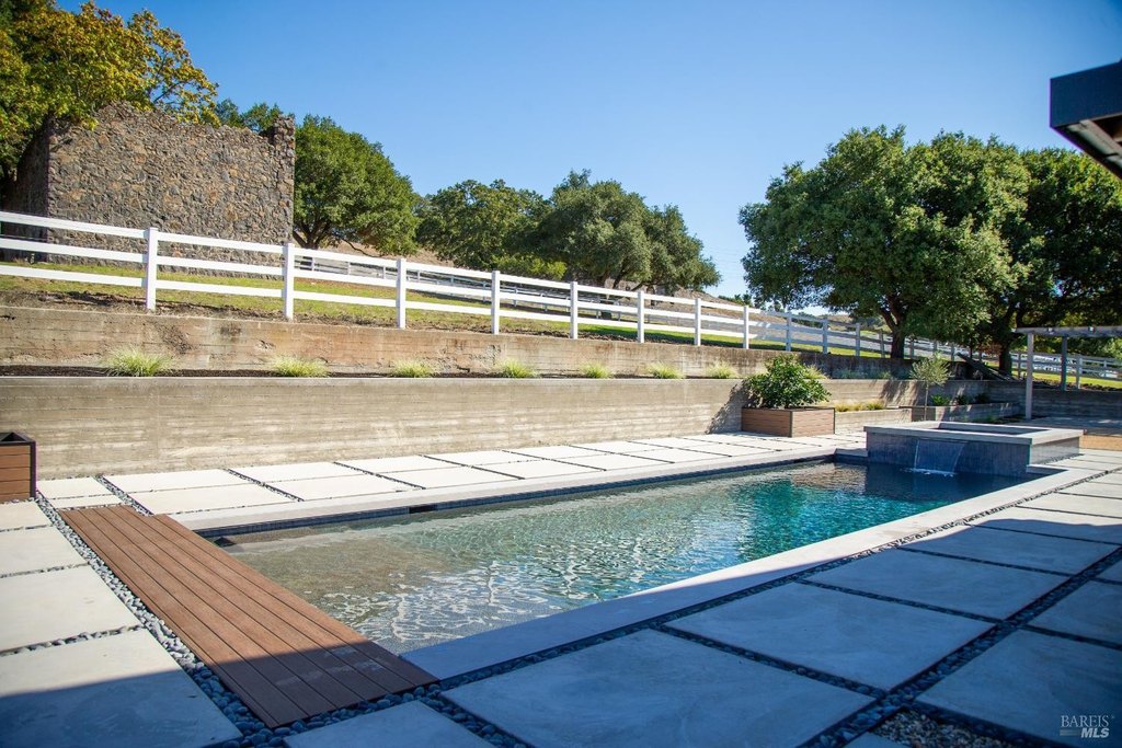 Santa Rosa, California, 95403, United States, 4 Bedrooms Bedrooms, ,6 BathroomsBathrooms,Residential,Forsale,1985918