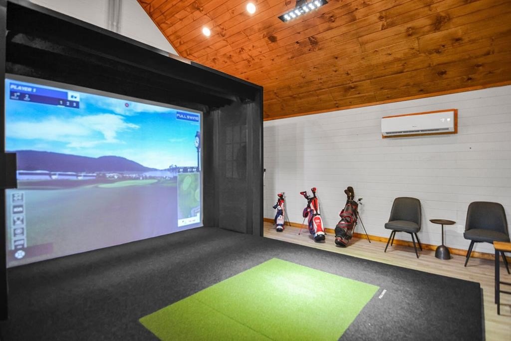 Sevierville, Tennessee, 37862, United States, 3 Bedrooms Bedrooms, ,6.5 BathroomsBathrooms,Residential,Forsale,2011936