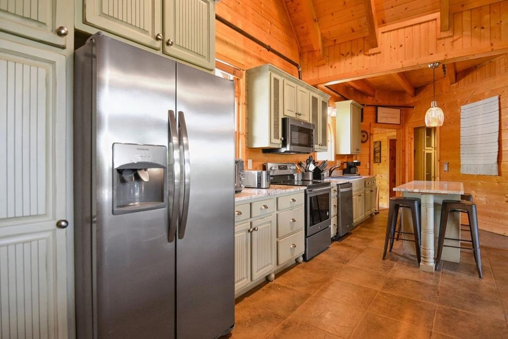 Sevierville, Tennessee, 37862, United States, 3 Bedrooms Bedrooms, ,6.5 BathroomsBathrooms,Residential,Forsale,2011936