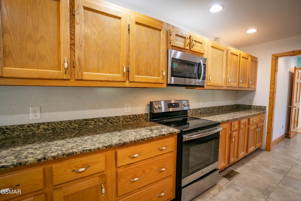 Sevierville, Tennessee, 37862, United States, 3 Bedrooms Bedrooms, ,2 BathroomsBathrooms,Residential,Forsale,1973584