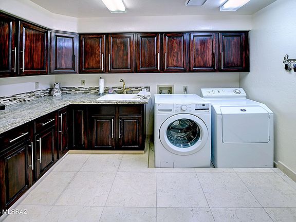 Tucson, Arizona, 85750, United States, 4 Bedrooms Bedrooms, ,3 BathroomsBathrooms,Residential,Forsale,1963532