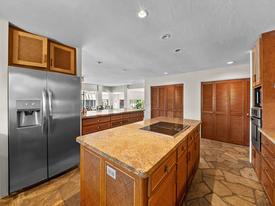 Lahaina, Hawaii, 96761, United States, 2 Bedrooms Bedrooms, ,2 BathroomsBathrooms,Residential,Forsale,1963540