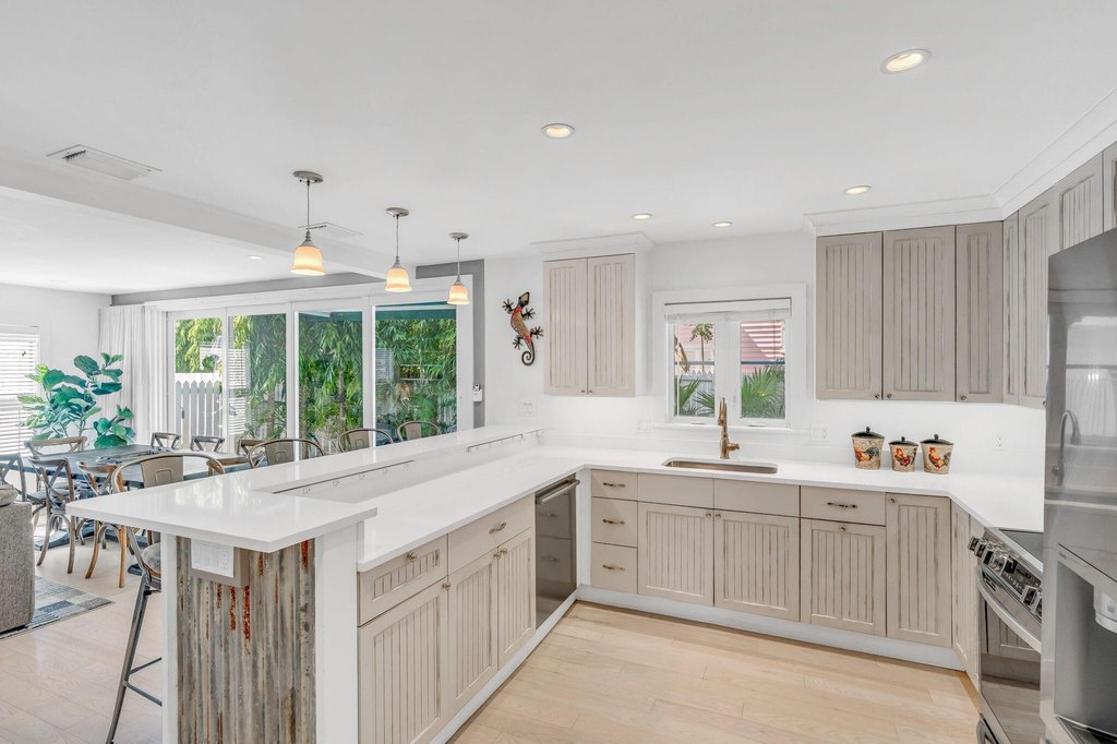 Key West, Florida, 33040, United States, 3 Bedrooms Bedrooms, ,3.5 BathroomsBathrooms,Residential,Forsale,2004350