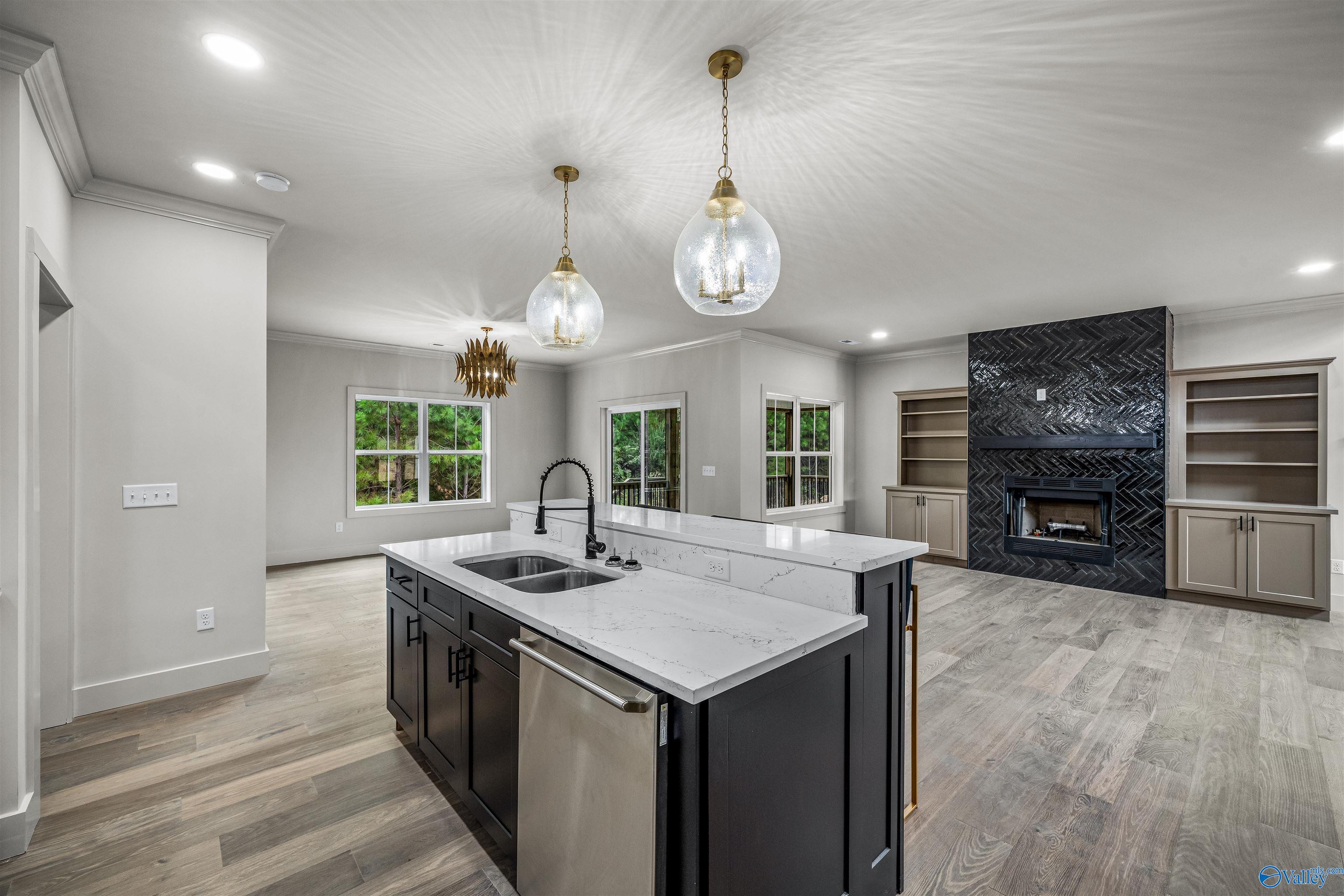 Fort Payne, Alabama, 35967, United States, 4 Bedrooms Bedrooms, ,3.5 BathroomsBathrooms,Residential,Forsale,2007685