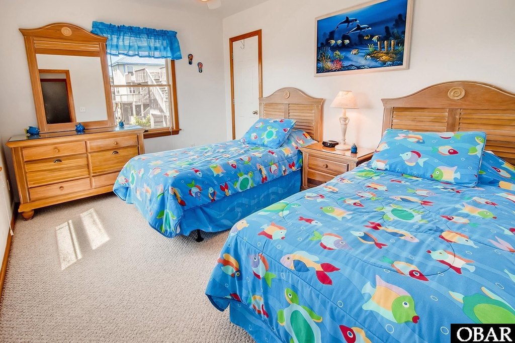 Avon, North Carolina, 27915, United States, 6 Bedrooms Bedrooms, ,5.5 BathroomsBathrooms,Residential,Forsale,2008064