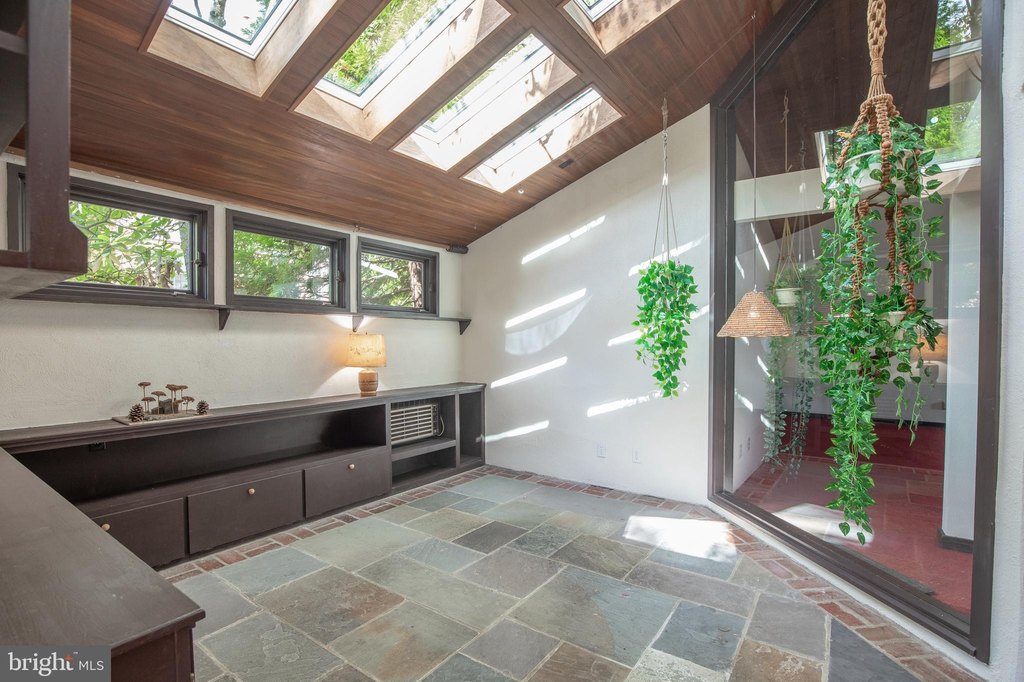 DOYLESTOWN, Pennsylvania, 18901, United States, 3 Bedrooms Bedrooms, ,1.5 BathroomsBathrooms,Residential,Forsale,2004185