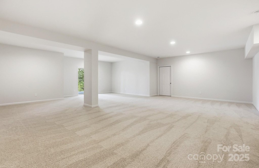 Charlotte, North Carolina, 28278, United States, 4 Bedrooms Bedrooms, ,3.5 BathroomsBathrooms,Residential,Forsale,2004569