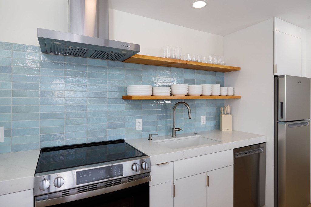 Kailua-Kona, Hawaii, 96740, United States, 1 Bedroom Bedrooms, ,2 BathroomsBathrooms,Residential,Forsale,2004417