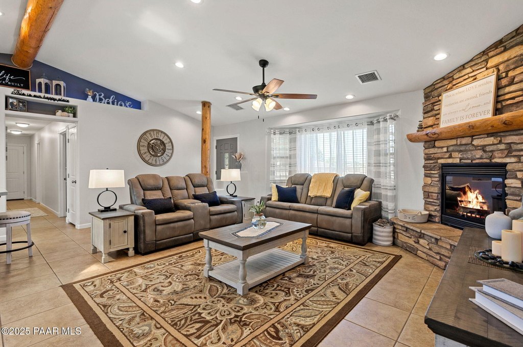 Chino Valley, Arizona, 86323, United States, 5 Bedrooms Bedrooms, ,2 BathroomsBathrooms,Residential,Forsale,1968231