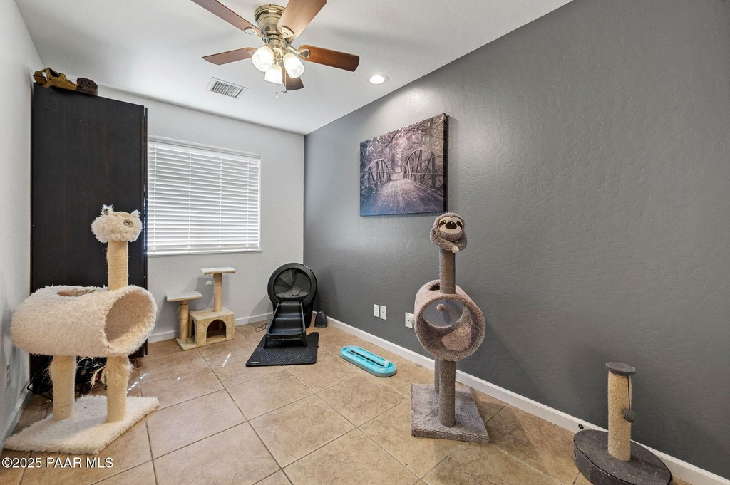 Chino Valley, Arizona, 86323, United States, 5 Bedrooms Bedrooms, ,2 BathroomsBathrooms,Residential,Forsale,1968231