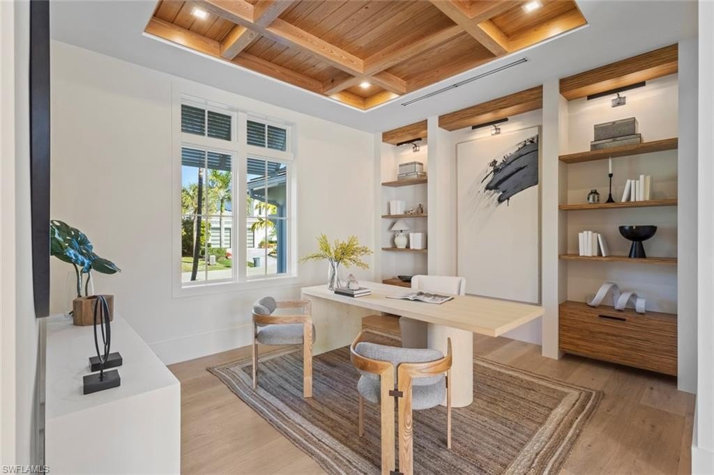 NAPLES, Florida, 34102, United States, 5 Bedrooms Bedrooms, ,5.5 BathroomsBathrooms,Residential,Forsale,2011524