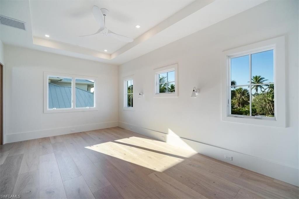 NAPLES, Florida, 34102, United States, 5 Bedrooms Bedrooms, ,5.5 BathroomsBathrooms,Residential,Forsale,2011524