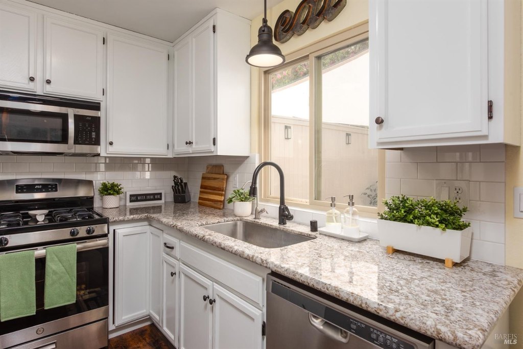 Santa Rosa, California, 95405, United States, 3 Bedrooms Bedrooms, ,2 BathroomsBathrooms,Residential,Forsale,2004740