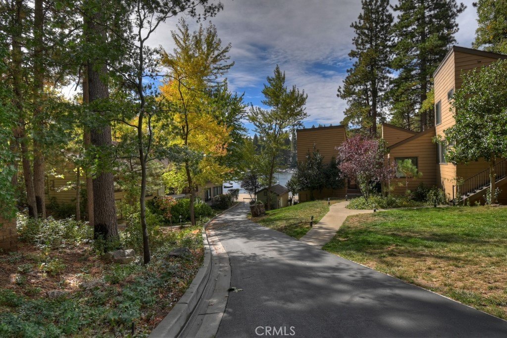 Lake Arrowhead, California, 92352, United States, 3 Bedrooms Bedrooms, ,2 BathroomsBathrooms,Residential,Forsale,2013215