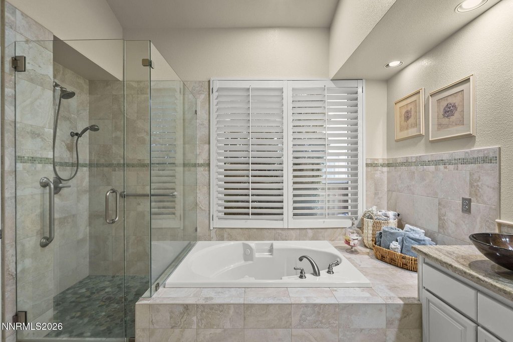 Reno, Nevada, 89519, United States, 3 Bedrooms Bedrooms, ,2.5 BathroomsBathrooms,Residential,Forsale,2012834