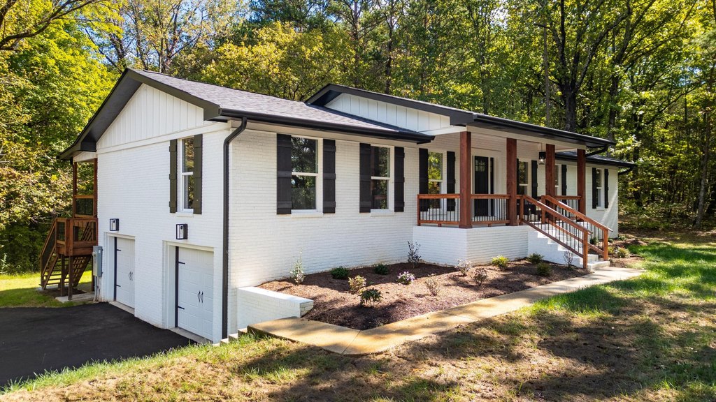 Hixson, Tennessee, 37343, United States, 4 Bedrooms Bedrooms, ,3 BathroomsBathrooms,Residential,Forsale,1995334