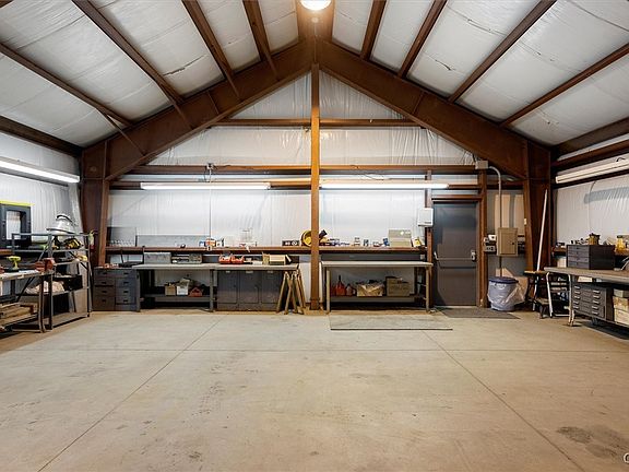 Eagle Bay, New York, 13331, United States, 3 Bedrooms Bedrooms, ,2 BathroomsBathrooms,Residential,Forsale,1969693