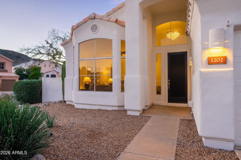 Phoenix, Arizona, 85048, United States, 5 Bedrooms Bedrooms, ,3 BathroomsBathrooms,Residential,Forsale,2015002