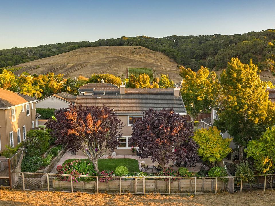 Petaluma, California, 94952, United States, 4 Bedrooms Bedrooms, ,3 BathroomsBathrooms,Residential,Forsale,1985922