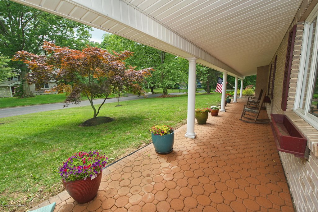 Lincroft, New Jersey, 07738, United States, 4 Bedrooms Bedrooms, ,3 BathroomsBathrooms,Residential,Forsale,2008478