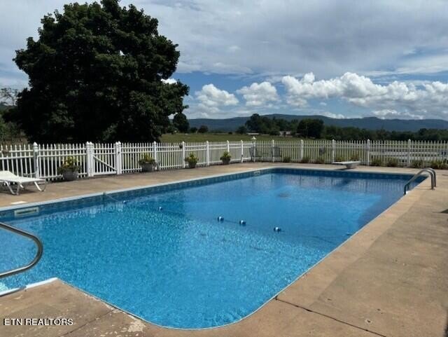 Pikeville, Tennessee, 37367, United States, 5 Bedrooms Bedrooms, ,5.5 BathroomsBathrooms,Residential,Forsale,1929853